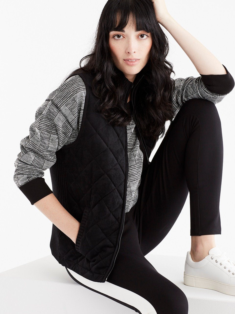 Quilted Front Zip Vest Color Black