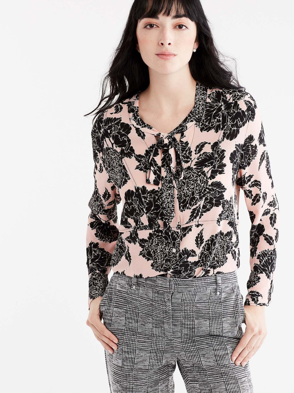 Textured Floral Shirt With Ties Color Pink