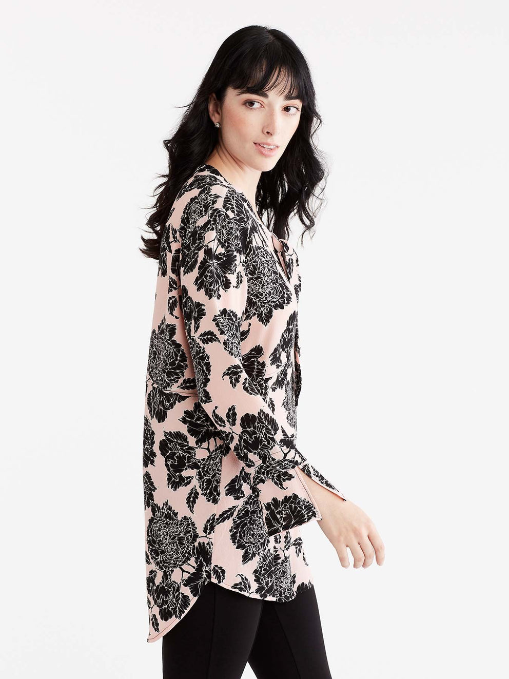 Textured Floral Shirt With Ties Color Pink