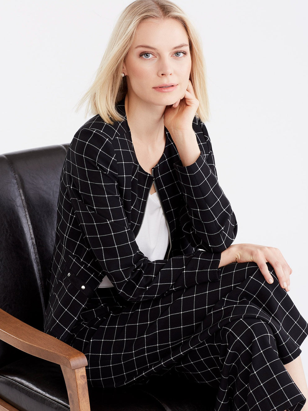 Grid Pattern Zip Jacket Color Black Combo