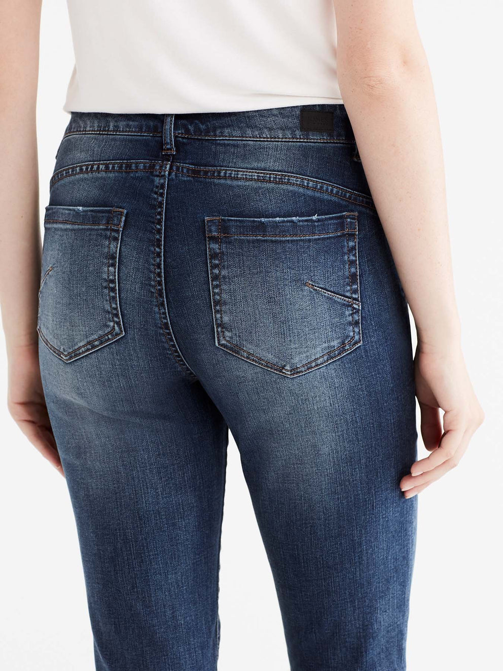 Madison Slim Leg Jeans Color Blue